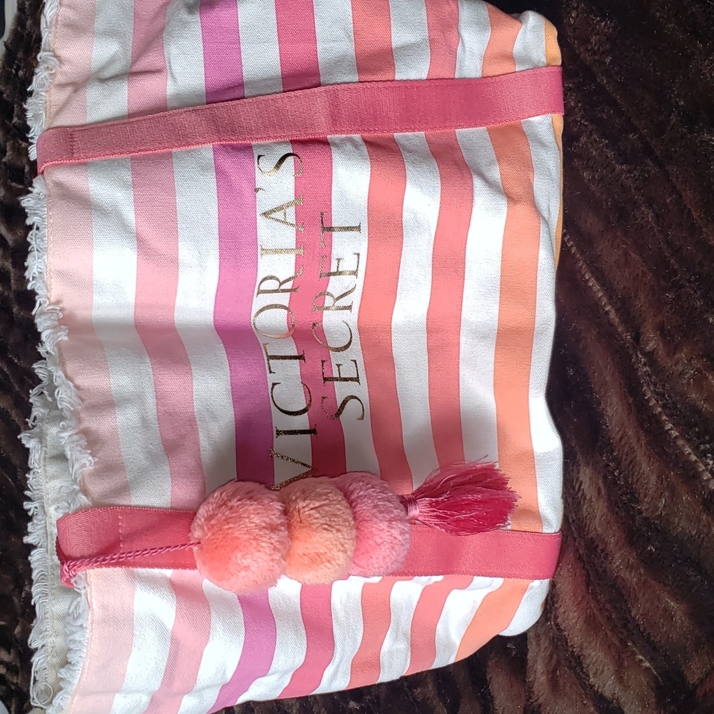 Victorias Secret Beach Weekender Tote with Pom Pom - Picture 14 of 16